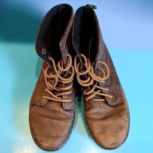 Doc Marten, Dr. Martens brown leather ankle boots Leyton, Women's size 7